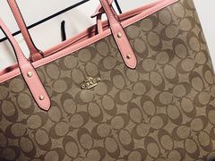 -COACH蔻驰(德基广场店)