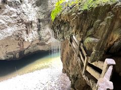 -龙水峡地缝景区