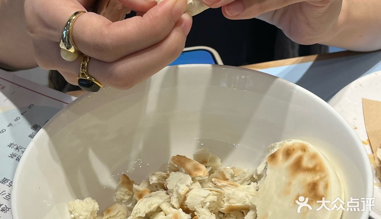 正宗到想喊孙坚来吃一下!!肉夹馍好香