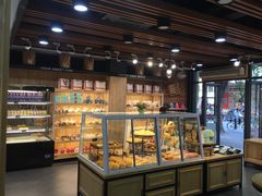 面包甜点陈列柜-八合里潮汕鲜牛肉火锅(深圳海岸城店)