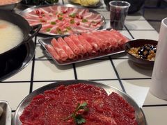 -鹿鸣山草本茶香火锅(园西路店)