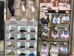 -adidas(正佳广场店)