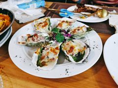 法式马苏里拉芝士焗生蚝-LUCCA卢卡西班牙海鲜饭(远洋广场店)