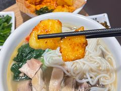 -蒙自源米线大王(花园城商场店)