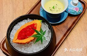 Chilled Dongting Golden Bell with Biluochun Pudding