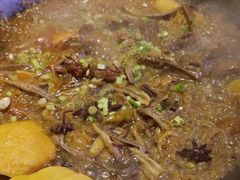 -山妹子铁锅炖