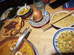 -洱火云南酸菜牛肉火锅(石景山当代商城店)