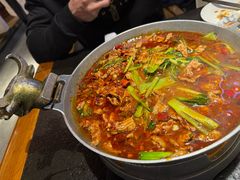 -万重锦·人文川菜馆(骡马市店)