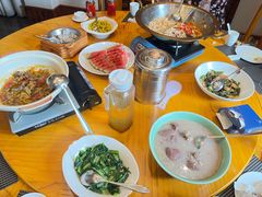 -洋沙湖湖色生鲜主题餐厅