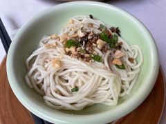 担担面-龙门阵茶屋川菜馆(武康路店)