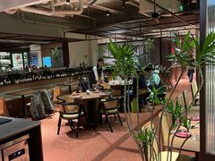 -肆海小川菜酒馆Wine Bistro (青年路店)