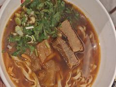 -康师傅私房牛肉面(申虹店)