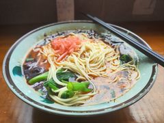 -阿依娘镇店豌杂面(三峡广场店)