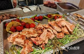 Freshly Sliced Wellington Steak