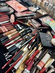 -红馆妆造(中央大街店)