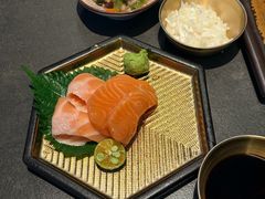 -铭牛烧肉·和牛海鲜自助(高新月牙湖店)