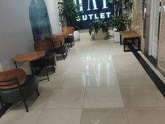 -燕莎奥特莱斯购物中心