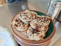 -新白鹿餐厅(湖滨银泰IN77C区店)