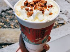幽兰拿铁-茶颜悦色(九龙仓从前慢茶叶子店)