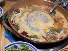 -洱火云南酸菜牛肉火锅(石景山当代商城店)