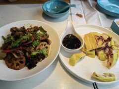 -荷塘秋月·本帮江浙菜(国权路店)