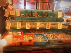 水产区-鲜入围煮花胶鸡海鲜火锅