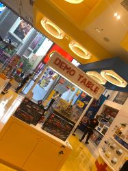 -乐高品牌旗舰店(人民广场店)