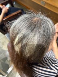 -心迪染发专门店