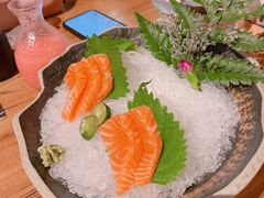 三文鱼刺身-黑牛の店·和牛烧肉(合生汇店)