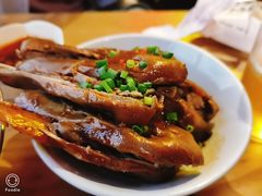 -琥珀老六龙虾(四里河店)