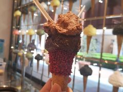 -VENCHI 闻绮(上海佛罗伦萨小镇店)