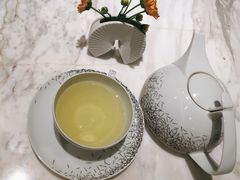 蜜桃乌龙-théATRE 茶聚场(王府中環店)
