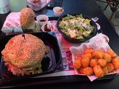 -The Habit Burger Grill 哈比特汉堡(世博店)