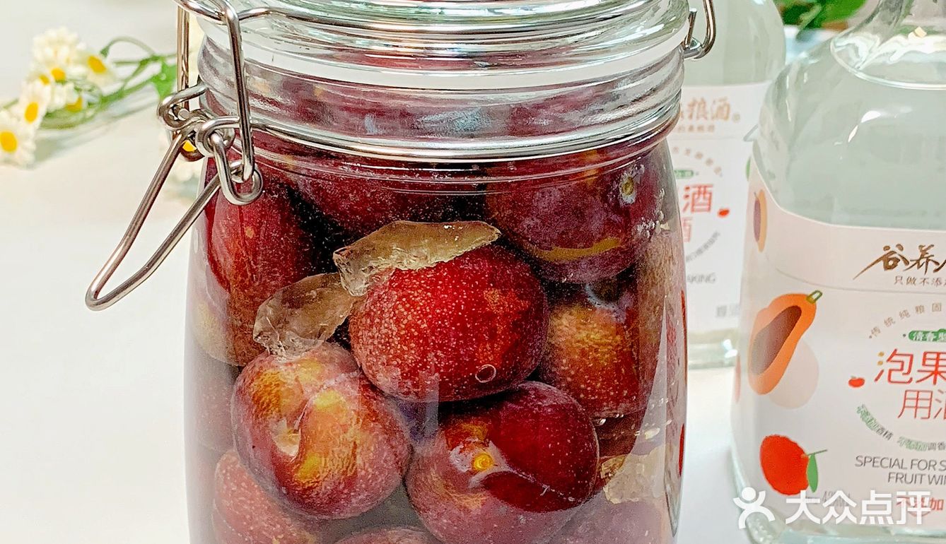 超好喝的李子酒，在家就能泡，巨简单