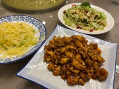 -金牌餐厅·天津菜·八珍豆腐·老爆三(瓷房子店)