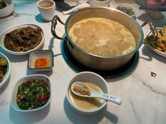 -六少·猪肚包鸡火锅(卓悦INTOWN店)