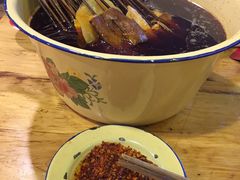 -拈签一笑黄牛肉辣卤串串