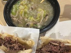 -闫家驴肉老店(华电一校店)