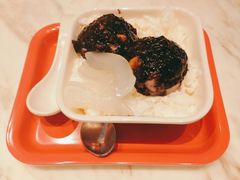 海底椰白雪黑糯米-满记甜品(北美新天地店)