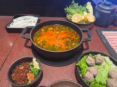 -旺福·贵州酸汤牛肉火锅(陆悦天地店)