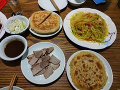 -李连贵酒家熏肉大饼(昆明街店)