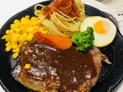 -汤姆家的牛排意面披萨(新城市广场店)