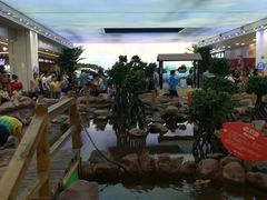 -鸿通城购物中心