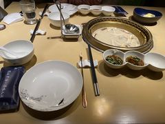 -余欢领鲜火锅(新街口店)