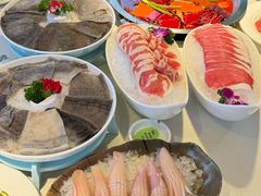 -茅草房·河畔园林火锅