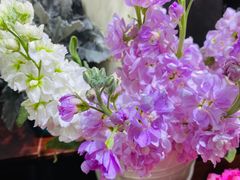 -何兮花店·气球派对鲜花店(马桥银春路万科城店)