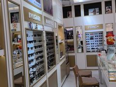 -美式眼镜·授权蔡司.依视路.尼康.豪雅.明月(人民广场店)