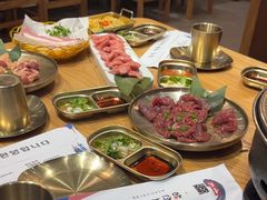 -青瓦餐厅·生鱼片·韩园烤肉(西塔店)