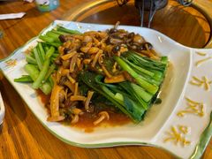 -一群羊手扒肉·火锅·早茶(远东公寓店)