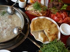 -老石黑山羊毛驴肉火锅(金凯广场店)